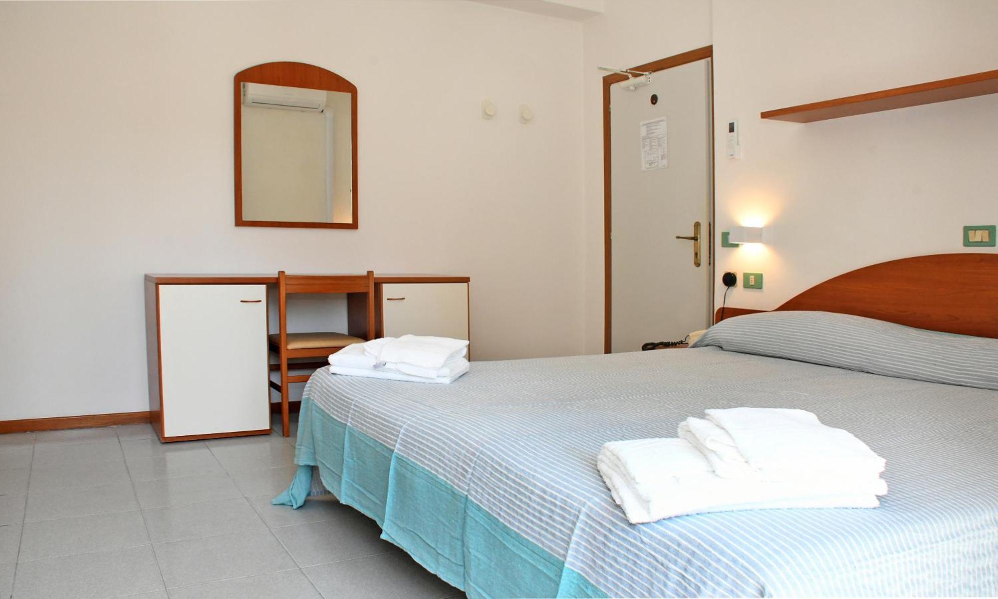 Hotel Exclusive In Pieno Centro - Nuova Gestione 2025 リッチョーネ エクステリア 写真
