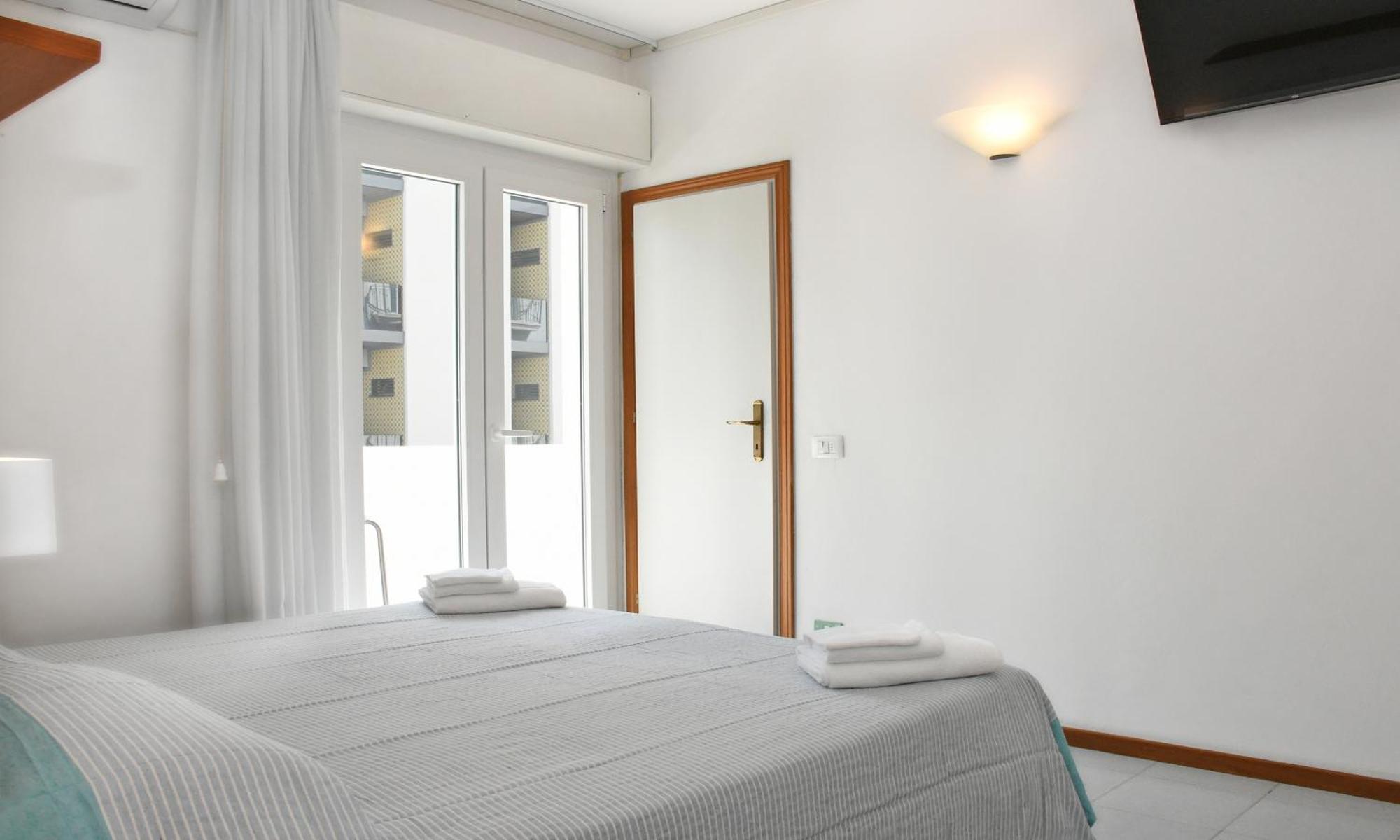 Hotel Exclusive In Pieno Centro - Nuova Gestione 2025 リッチョーネ エクステリア 写真